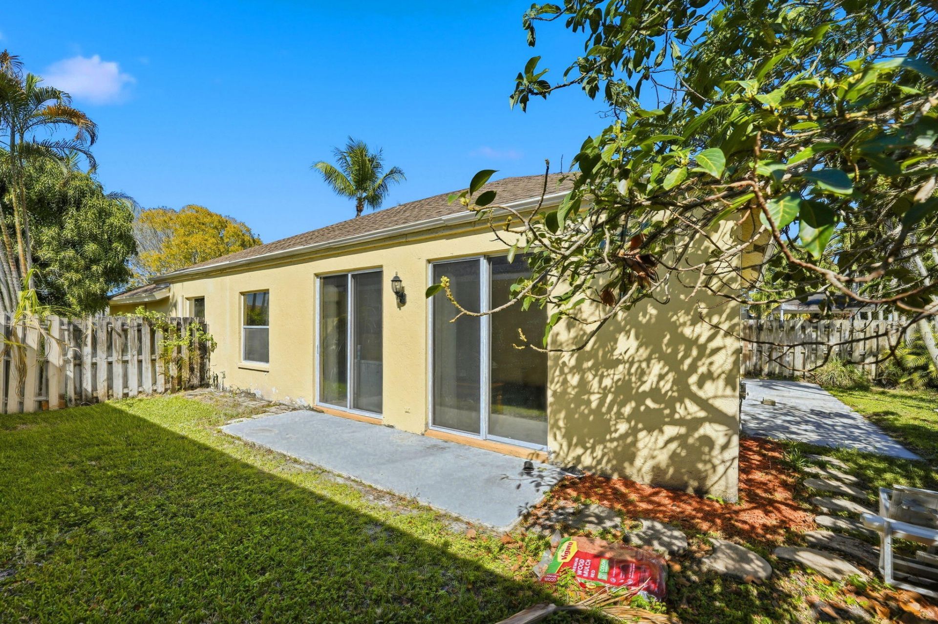 1239 Sussex Street, Boynton Beach, FL 33436 Photo