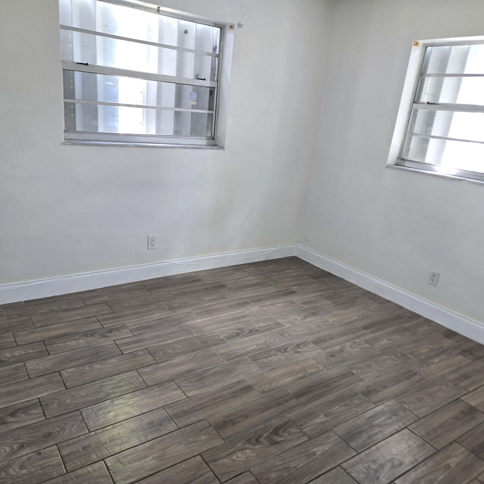 3860 NW 8th Place, Fort Lauderdale, FL 33311 Photo