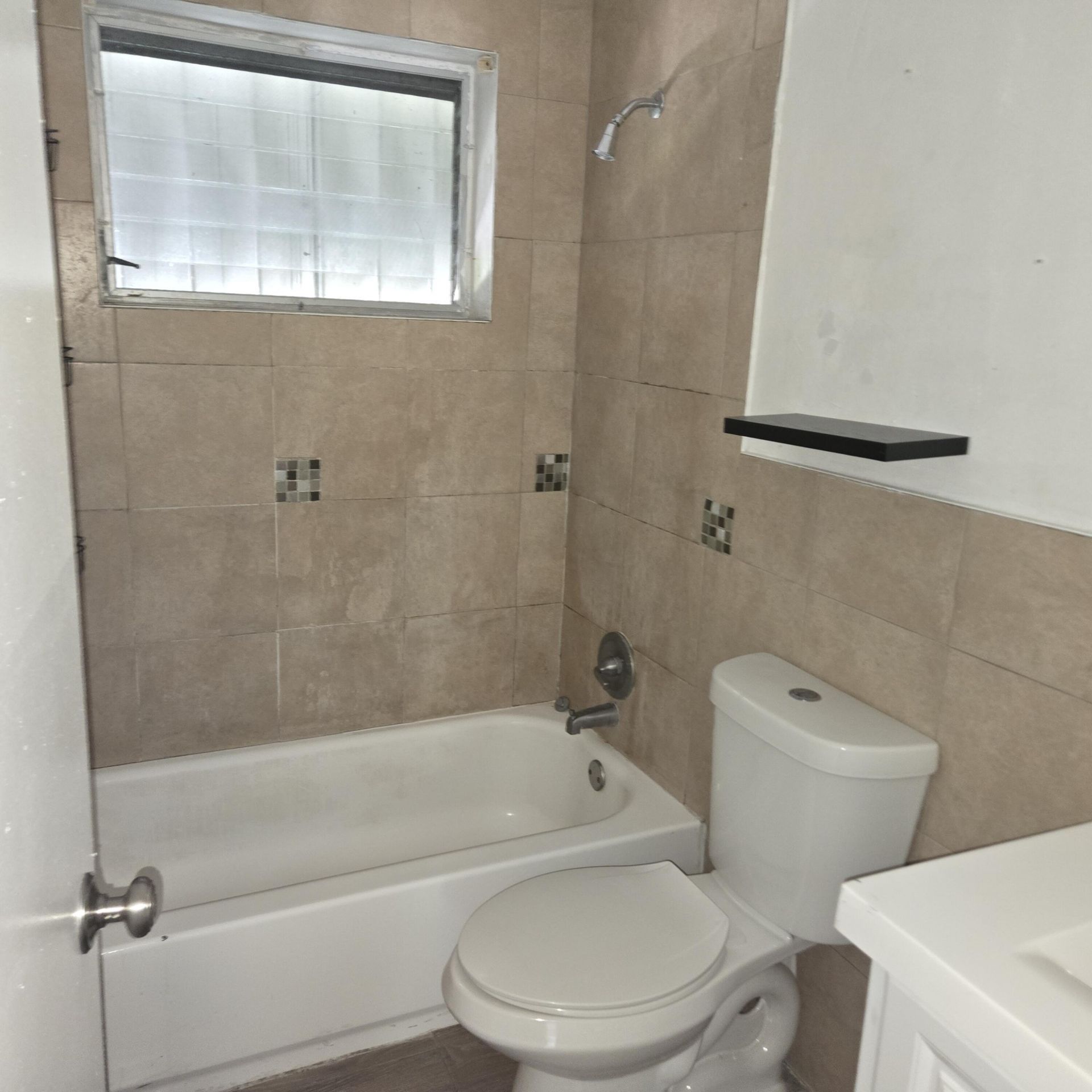 3860 NW 8th Place, Fort Lauderdale, FL 33311 Photo