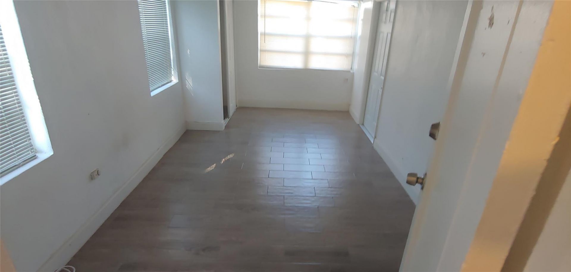 3860 NW 8th Place, Fort Lauderdale, FL 33311 Photo