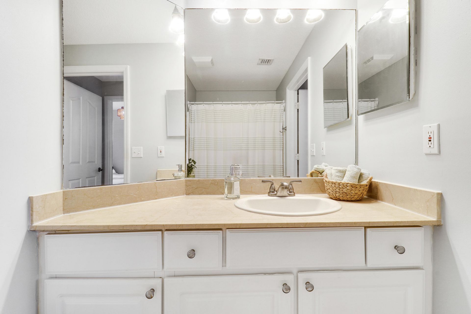 275 Murcia Drive, Unit 212, Jupiter, FL 33458 Photo