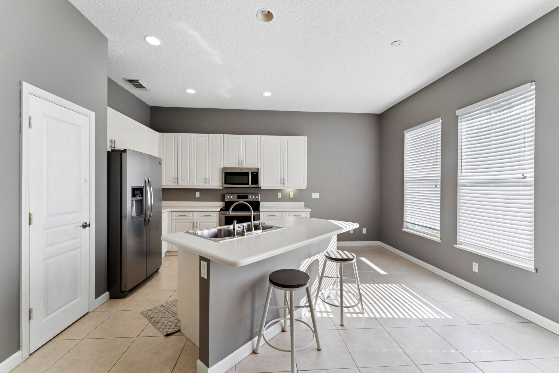 10640 SW Waterway Lane, Port Saint Lucie, FL 34987 Photo