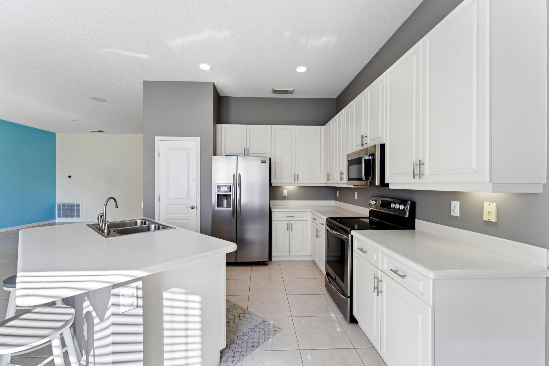 10640 SW Waterway Lane, Port Saint Lucie, FL 34987 Photo