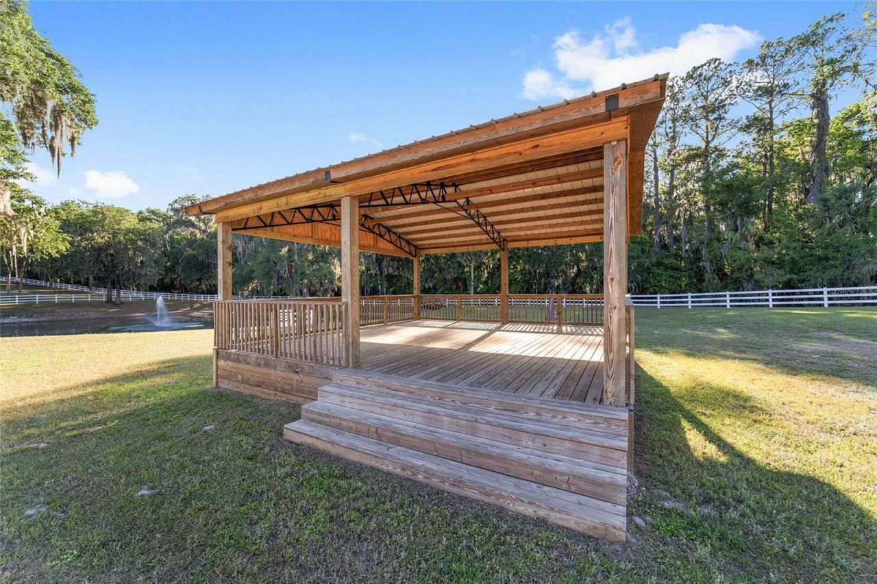22620 Highway 441 N, Micanopy, FL 32667 Photo