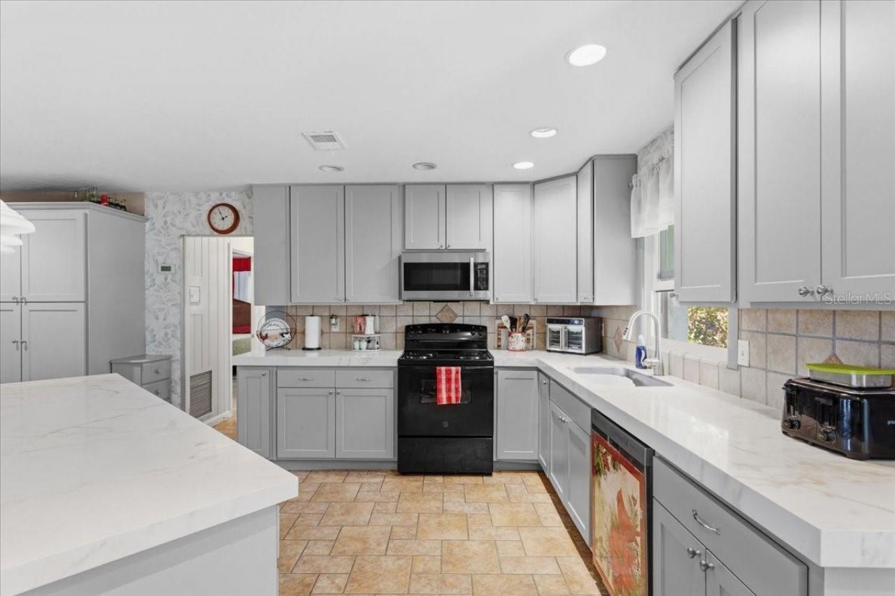 8386 Austin Road , Melrose, FL 32666 Photo