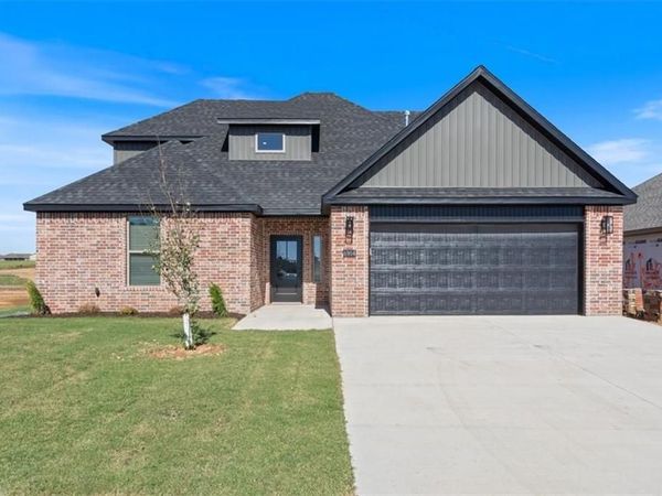 6904 SW Orange Avenue , Bentonville, AR 72713