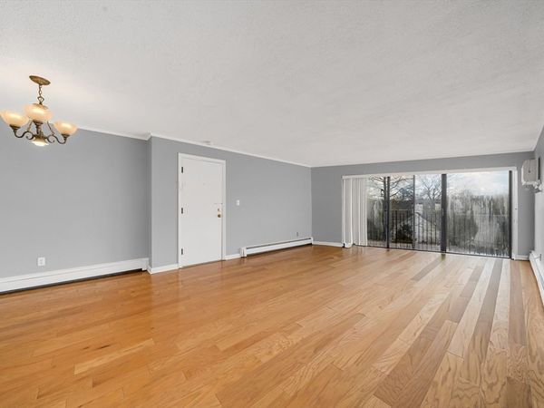 27 Alpine St, Unit 11, Malden, MA 02148