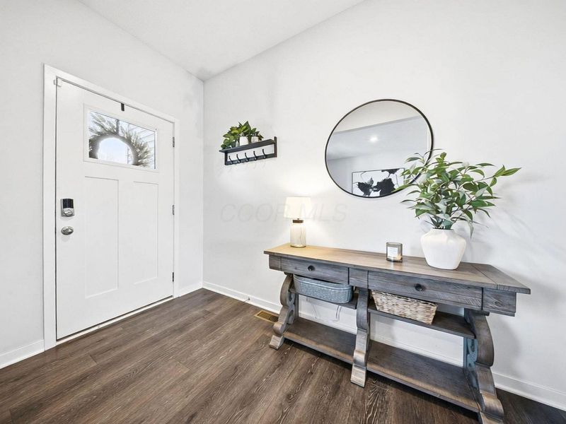 203 Beaman Gates Drive SW, Granville, OH 43023 Photo 4