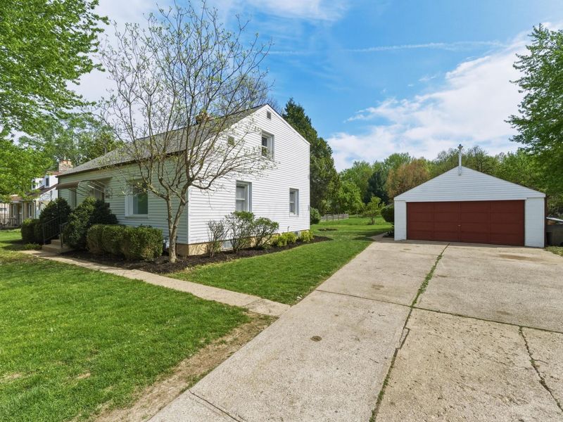 1887 E Cooke Road, Unit A, Columbus, OH 43224 Photo 2