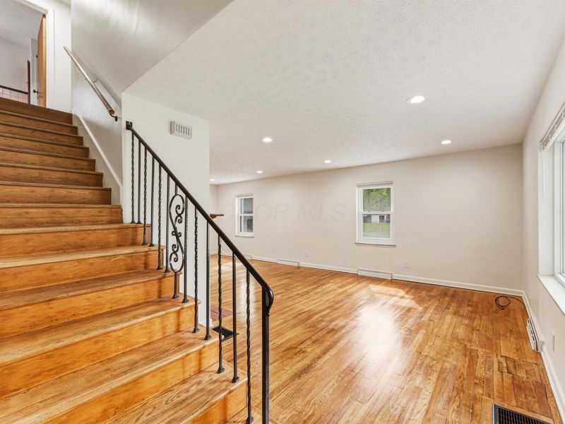 1887 E Cooke Road, Unit A, Columbus, OH 43224 Photo 5