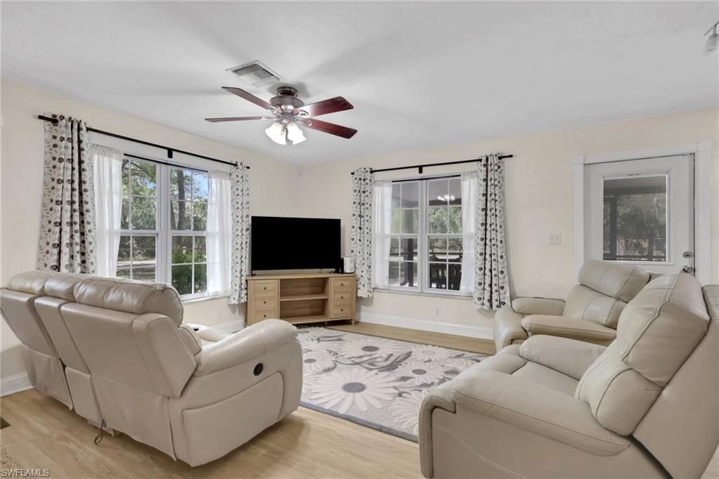 2431 Lippincott Rd, Alva, FL 33920 Photo