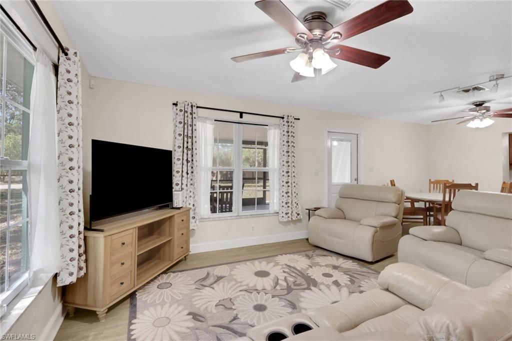 2431 Lippincott Rd, Alva, FL 33920 Photo