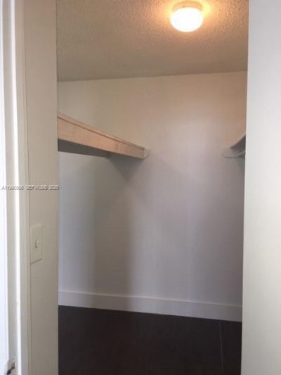 486 NW 165th St Rd , Unit B-405, Miami, FL 33169 Photo