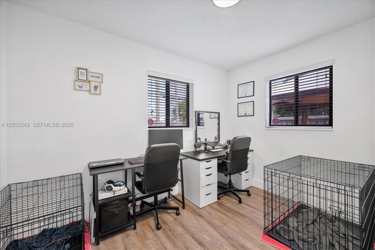 1530 N 69th Way , Hollywood, FL 33024 Photo