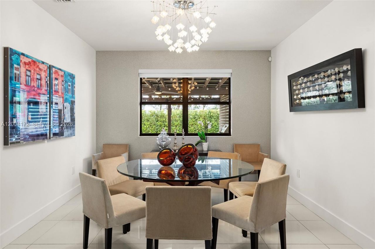 9890 NW 86th Ter, Doral, FL 33178 Photo