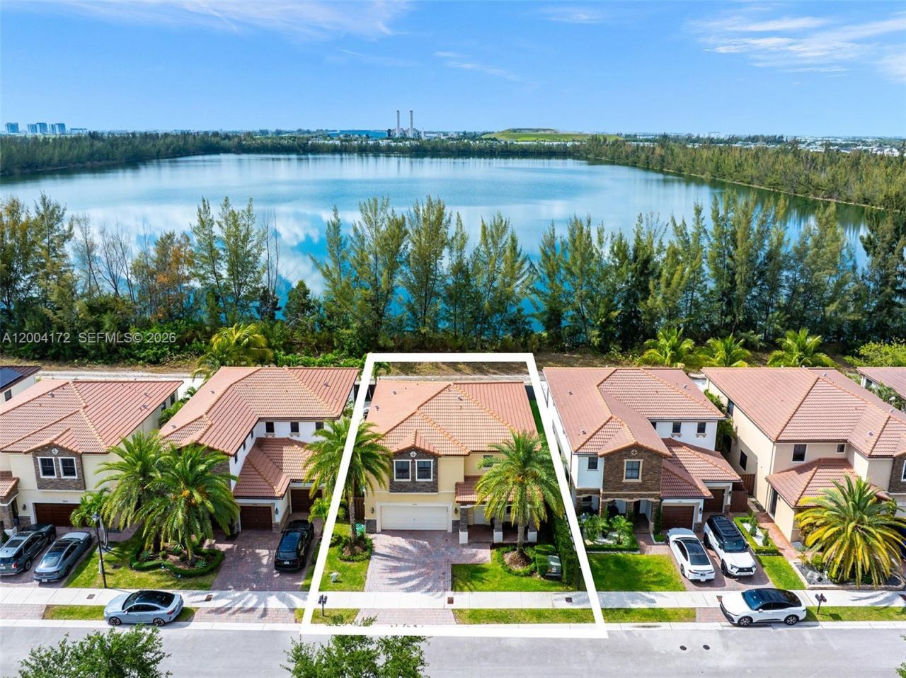 9890 NW 86th Ter , Doral, FL 33178 Photo