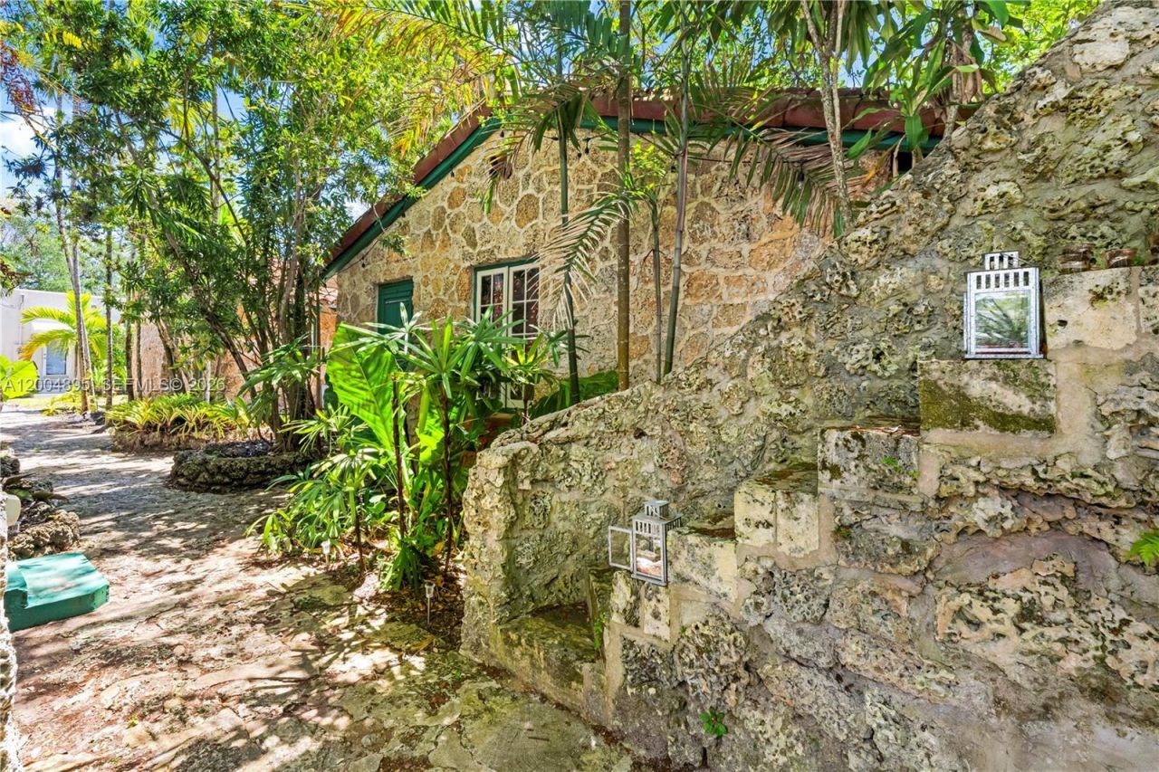 1301 Milan Ave , Coral Gables, FL 33134 Photo