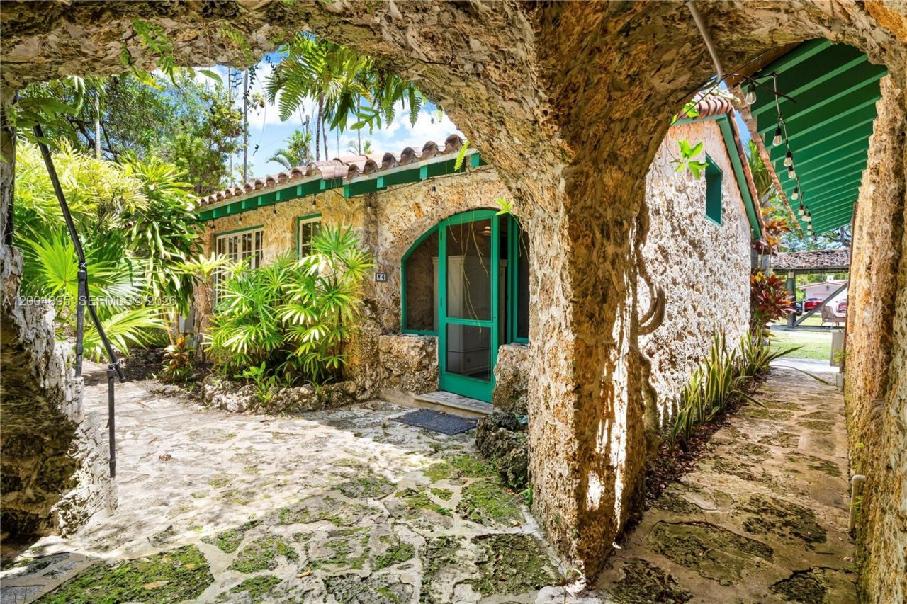 1301 Milan Ave , Coral Gables, FL 33134 Photo