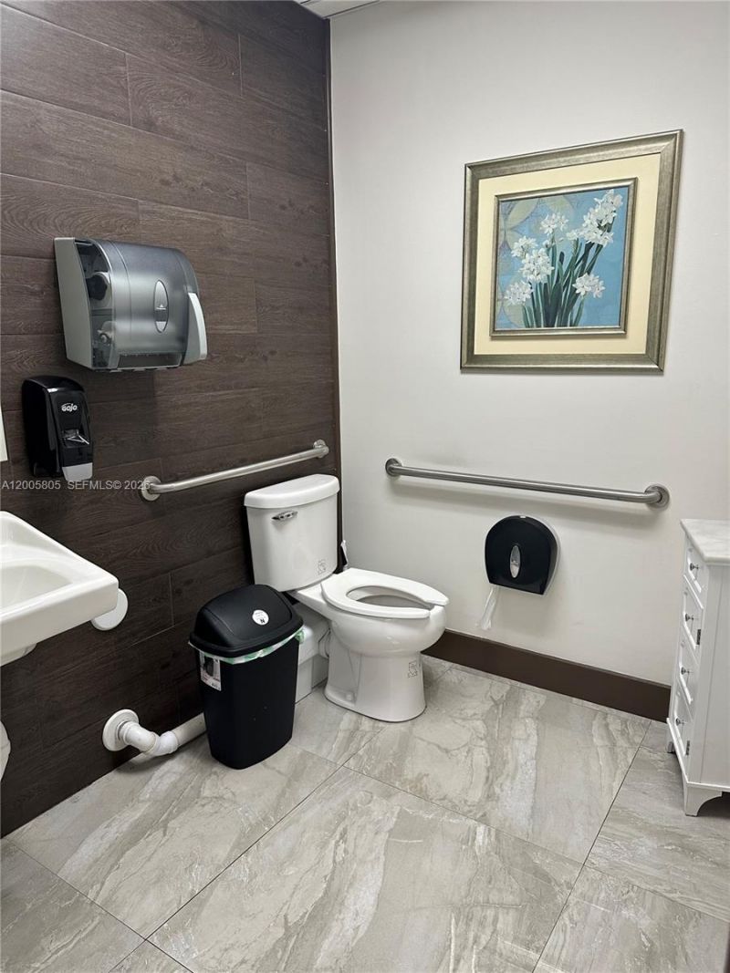 1601 N Palm Ave, Unit 311, Pembroke Pines, FL 33026 Photo