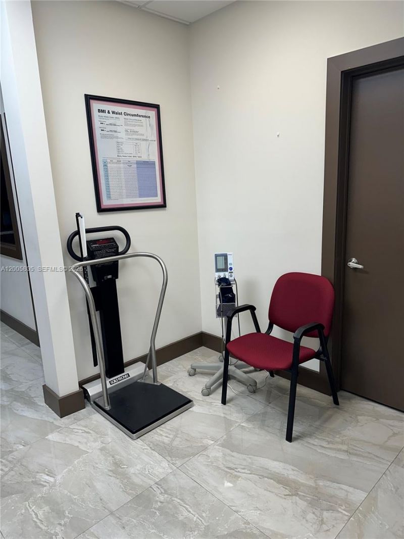 1601 N Palm Ave, Unit 311, Pembroke Pines, FL 33026 Photo
