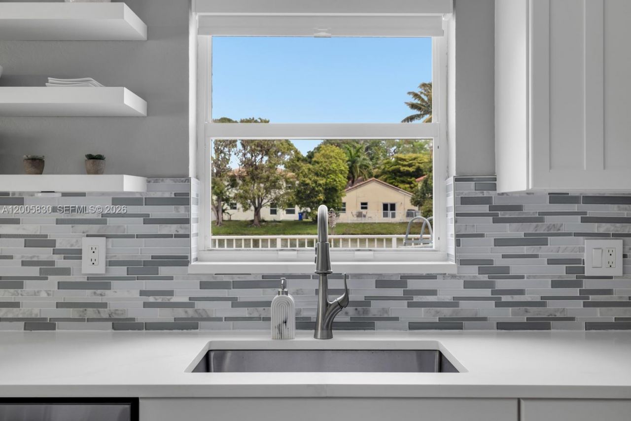 5861 S Sable Cir, Margate, FL 33063 Photo