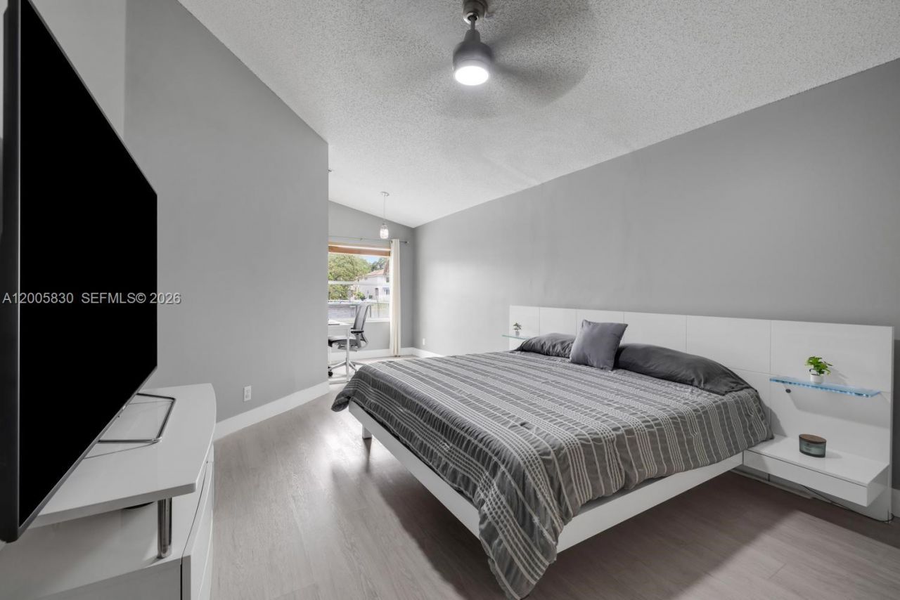 5861 S Sable Cir, Margate, FL 33063 Photo