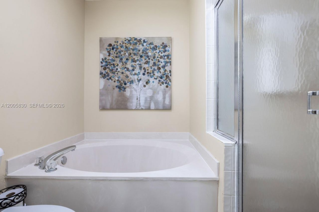 5861 S Sable Cir, Margate, FL 33063 Photo