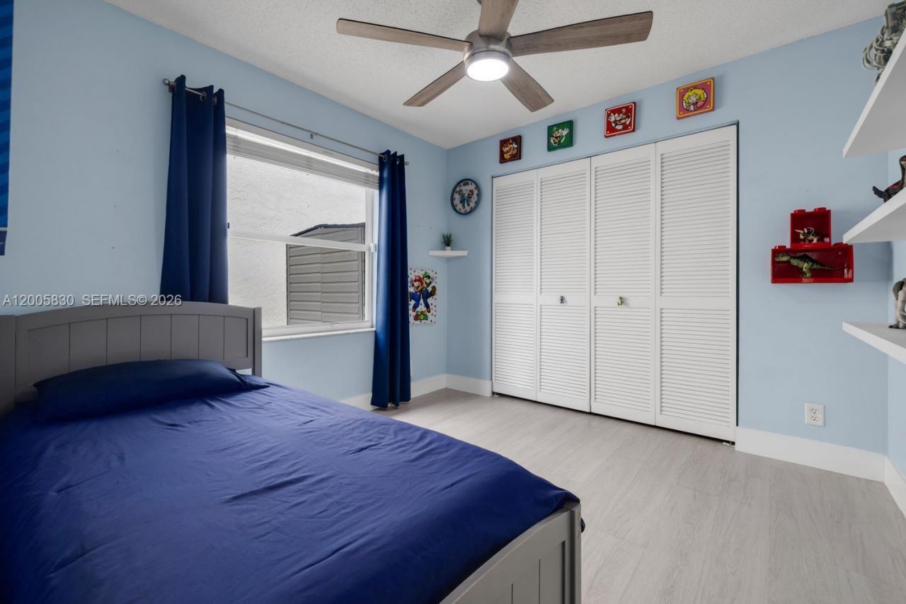5861 S Sable Cir, Margate, FL 33063 Photo