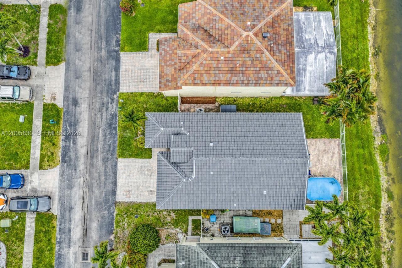 5861 S Sable Cir, Margate, FL 33063 Photo