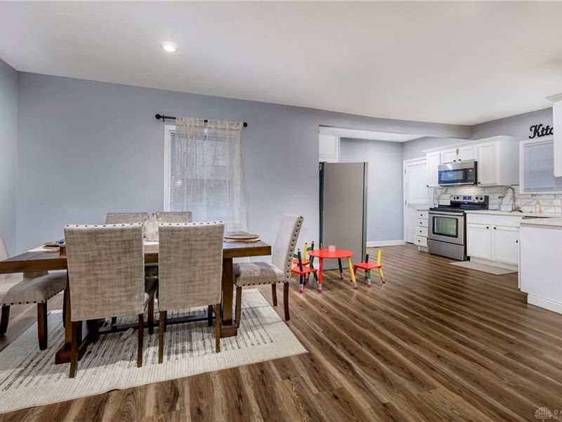 4302 Sylvan Drive, Dayton, OH 45417 Photo 11