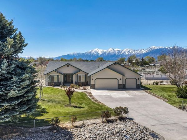 1355 Jackie Lane, Minden, NV 89423