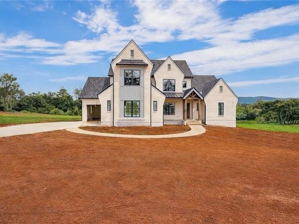 126 Palisade Drive , Rydal, GA 30171