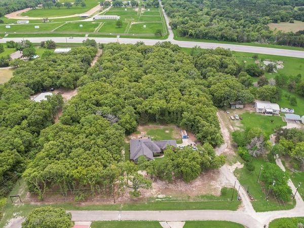 135 Lake Street , Quinlan, TX 75474