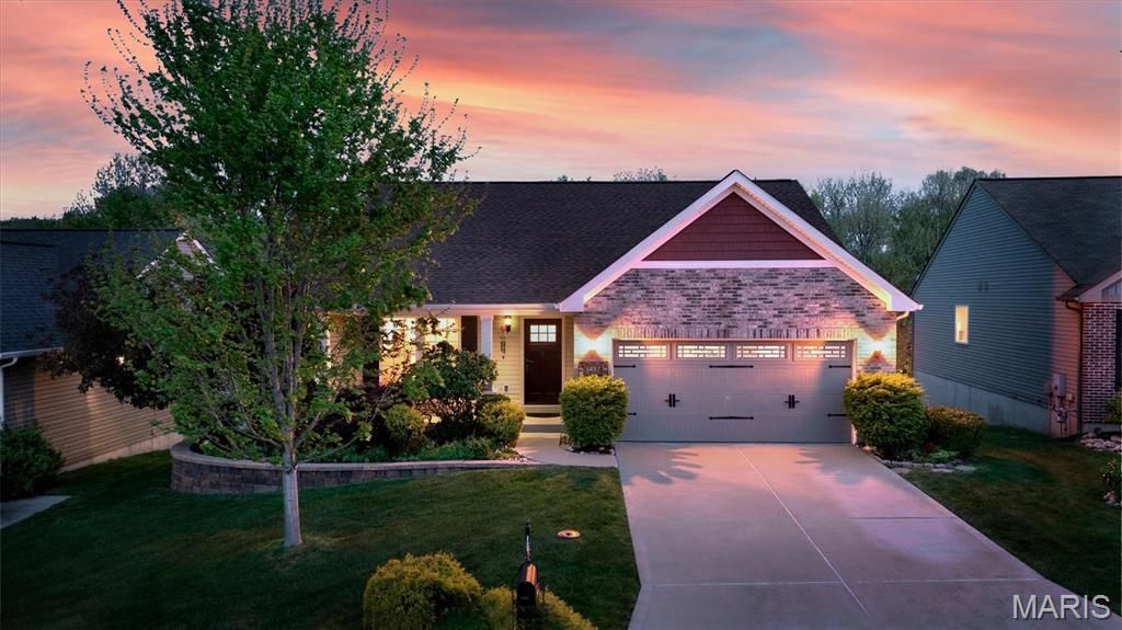 6487 Buckingham Palace Drive , Imperial, MO 63052 Main Photo