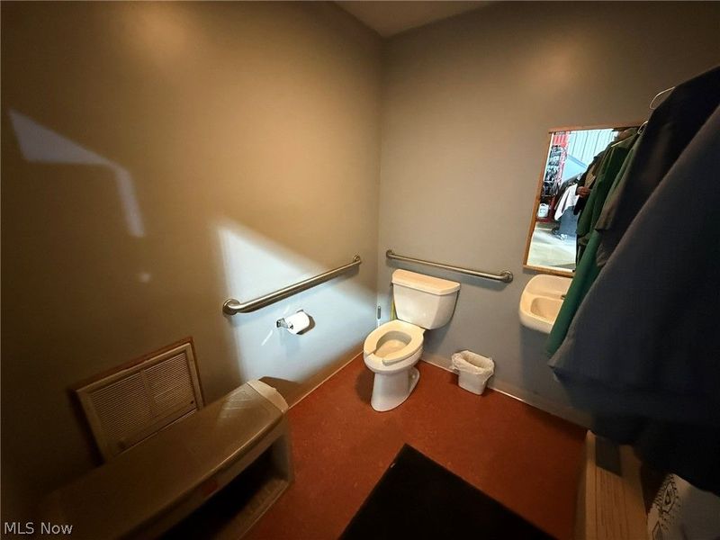 1 Dennison Yard Circle, Dennison, OH 44621 Photo 22