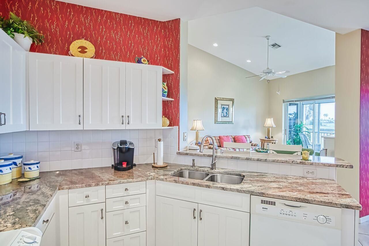 9270 Bayberry Bnd, Unit 202, Fort Myers, FL 33908 Photo
