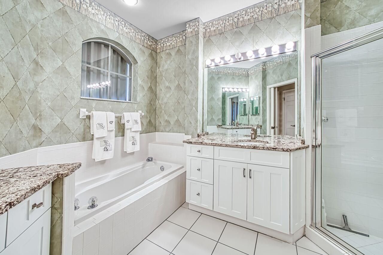 9270 Bayberry Bnd, Unit 202, Fort Myers, FL 33908 Photo