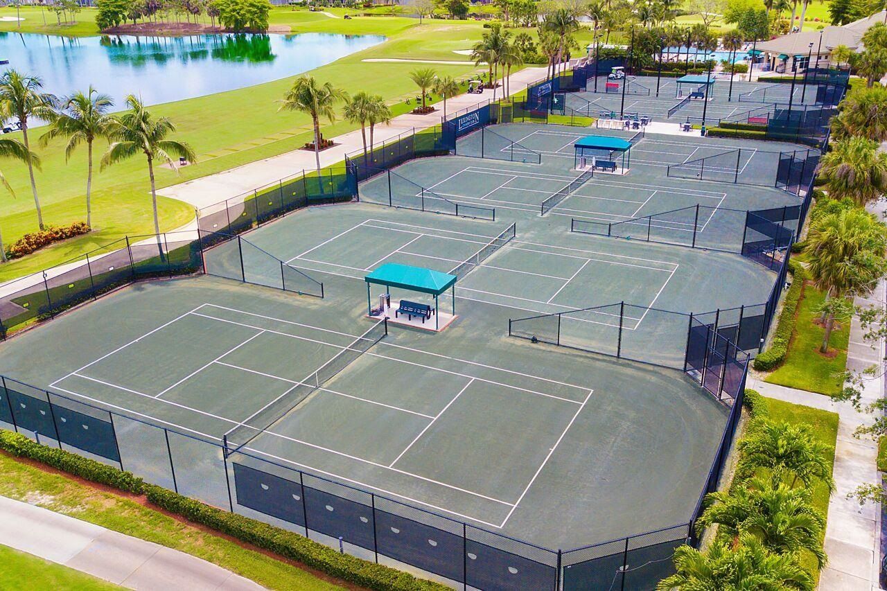 9270 Bayberry Bnd, Unit 202, Fort Myers, FL 33908 Photo