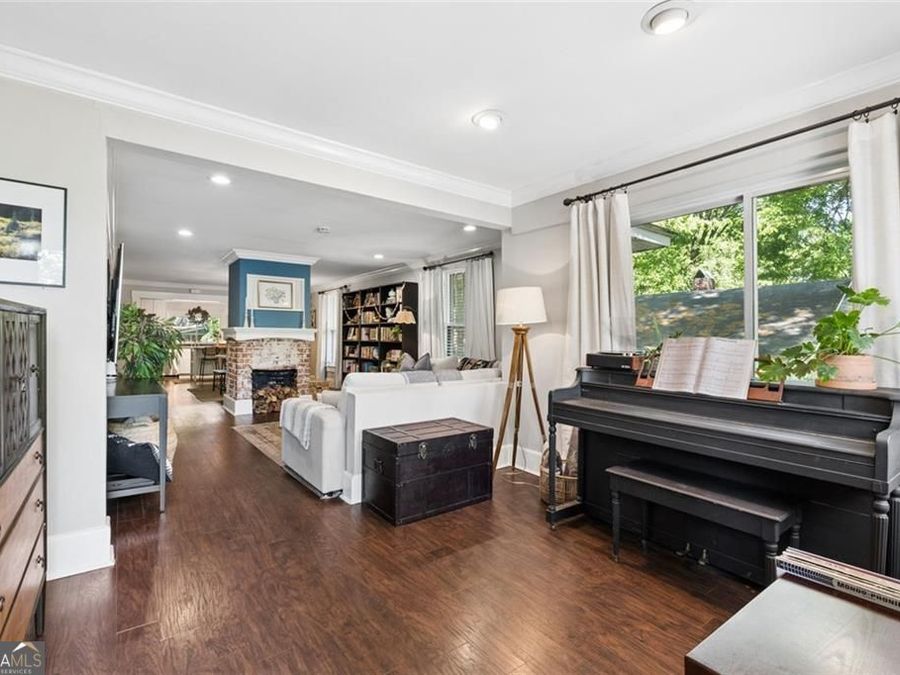 Property Image 6