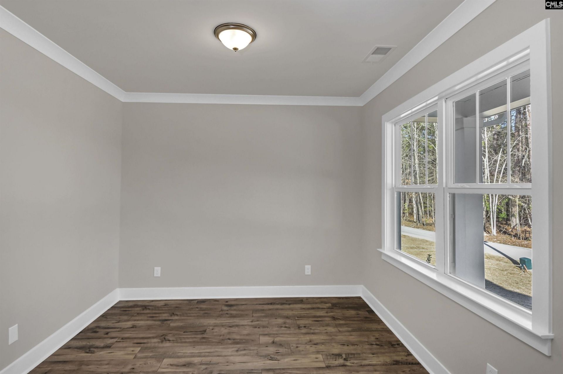 111 Greengarden Drive  Photo 6