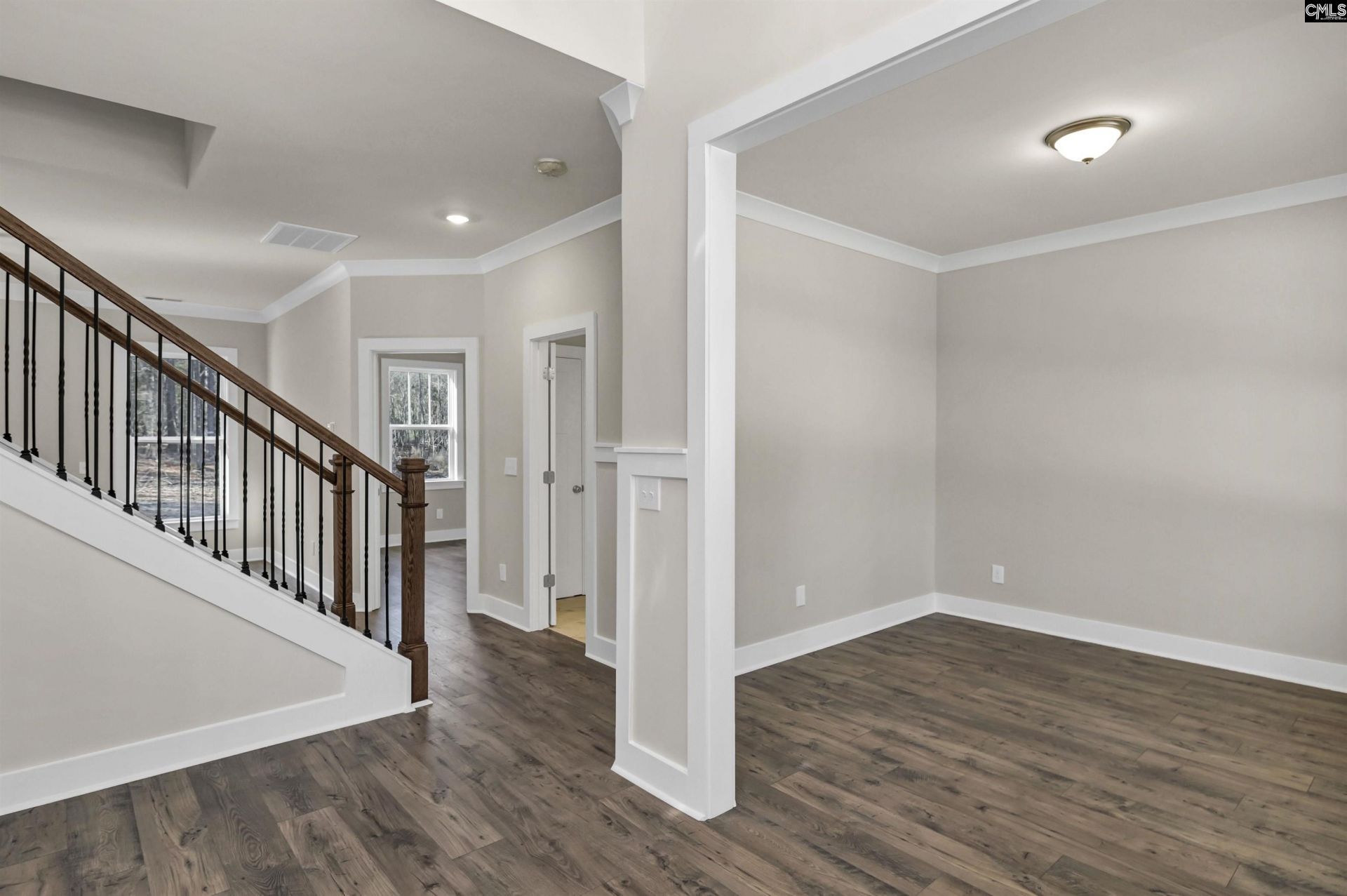 111 Greengarden Drive  Photo 9
