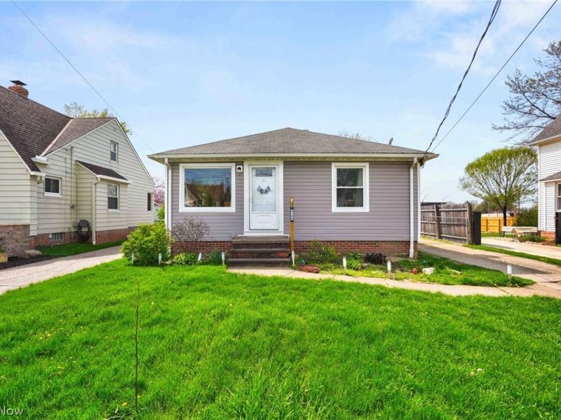 3124 W 142nd Street, Cleveland, OH 44111 Photo 1