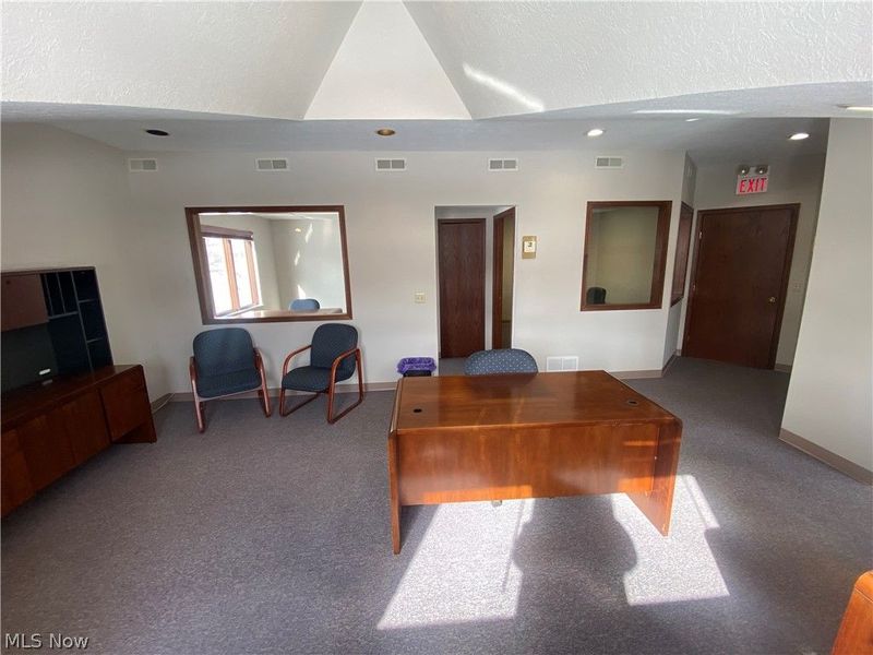 320 Orchardview Road, Seven Hills, OH 44131 Photo 6