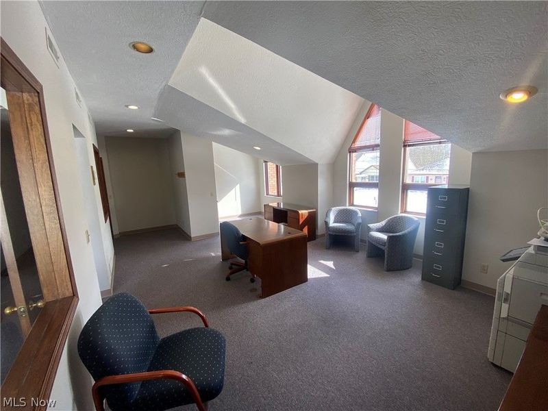 320 Orchardview Road, Seven Hills, OH 44131 Photo 7