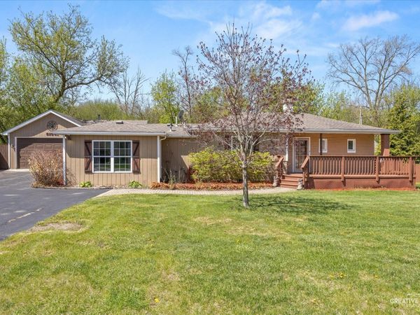 6N542 Wyoming Avenue , St. Charles, IL 60174