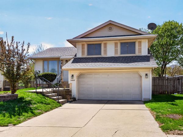 3860 92nd Circle, Urbandale, IA 50322