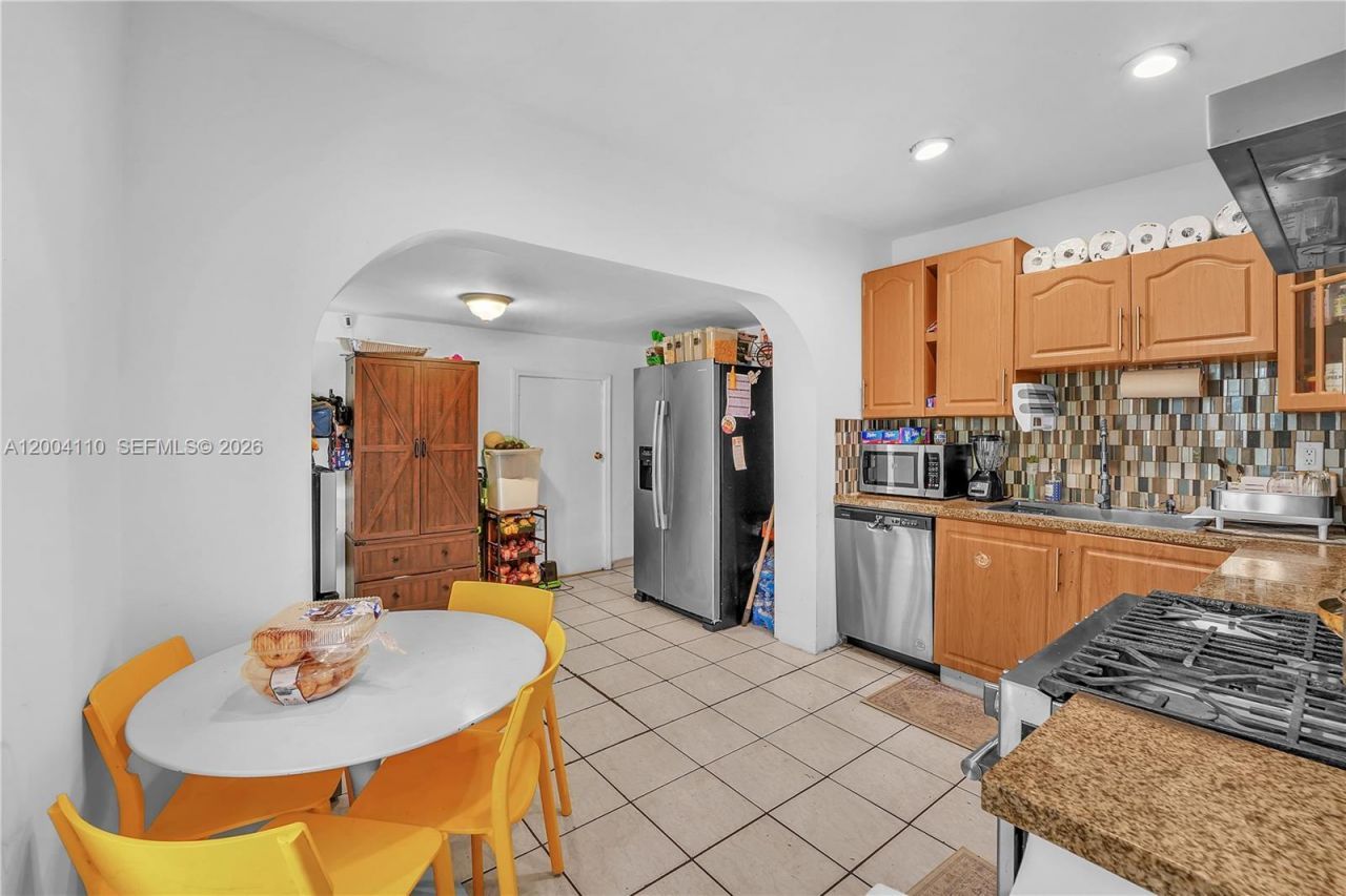219 SW 6th Ave, Miami, FL 33130 Photo