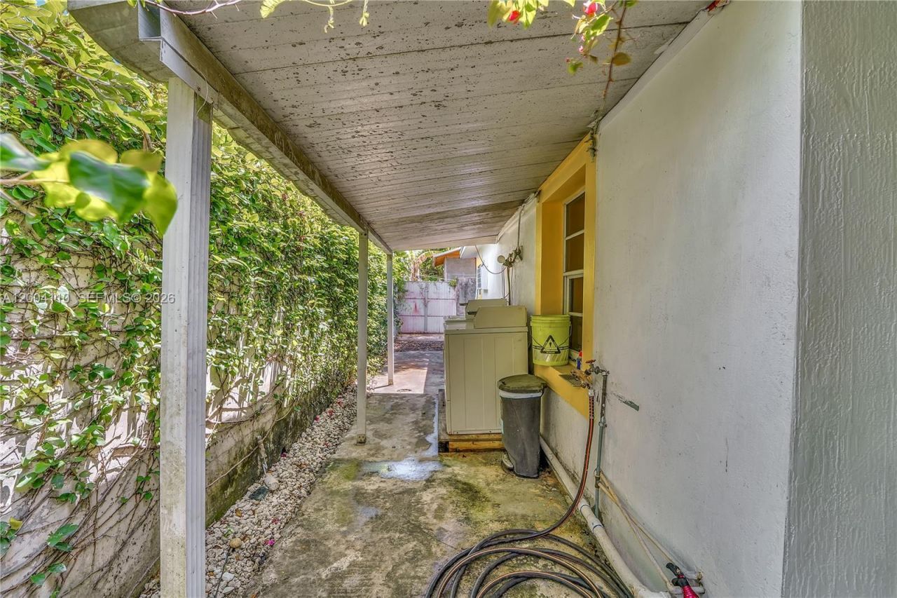 219 SW 6th Ave, Miami, FL 33130 Photo