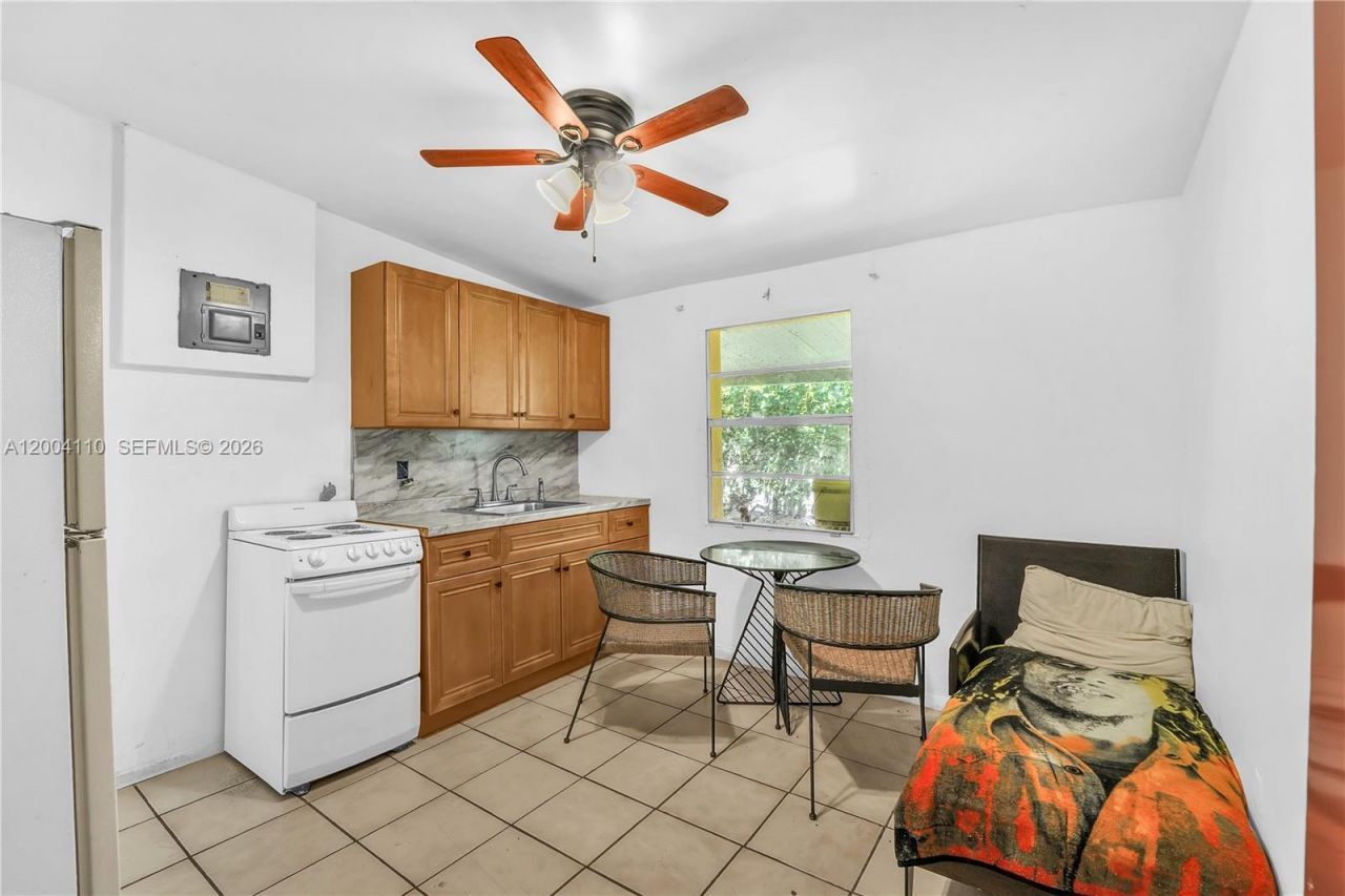 219 SW 6th Ave, Miami, FL 33130 Photo