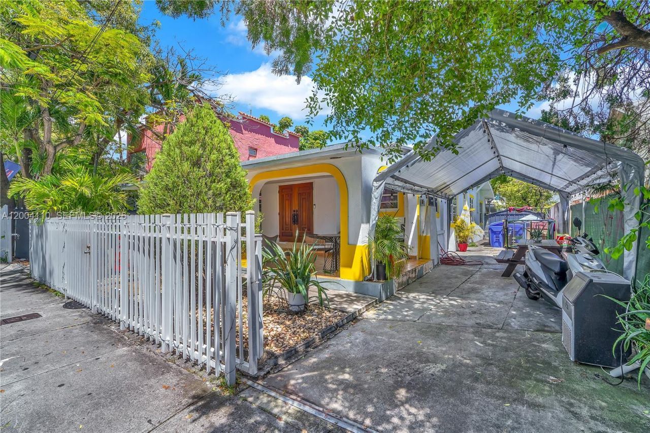 219 SW 6th Ave, Miami, FL 33130 Photo